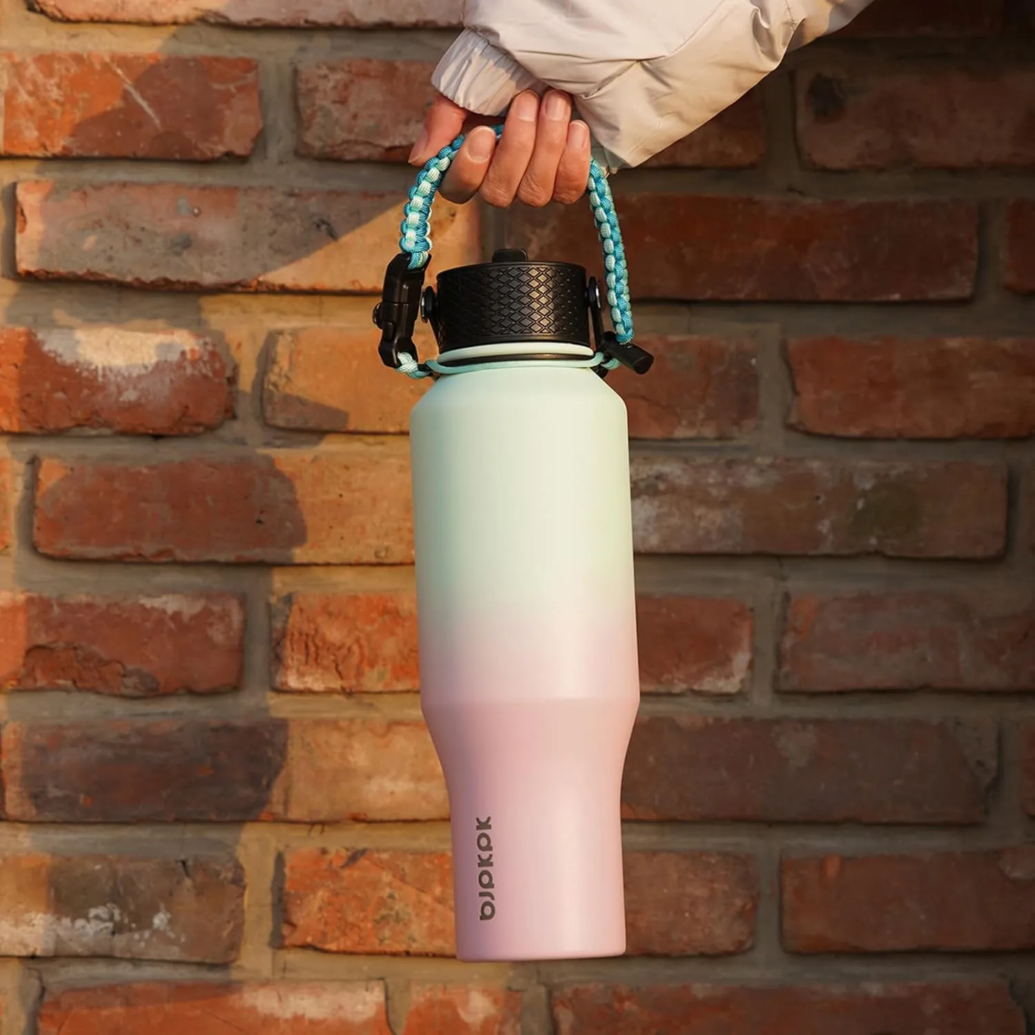 BJPKPK Insulated Water Bottles with Straw Lid, 23oz Metal Water Bottle with 2 lids & Paracord Strap, Double Wall Stainless Steel Vacuum Tumblers, Cups, Mugs, Thermos for Hot& Cold Drinks, Marshmallow