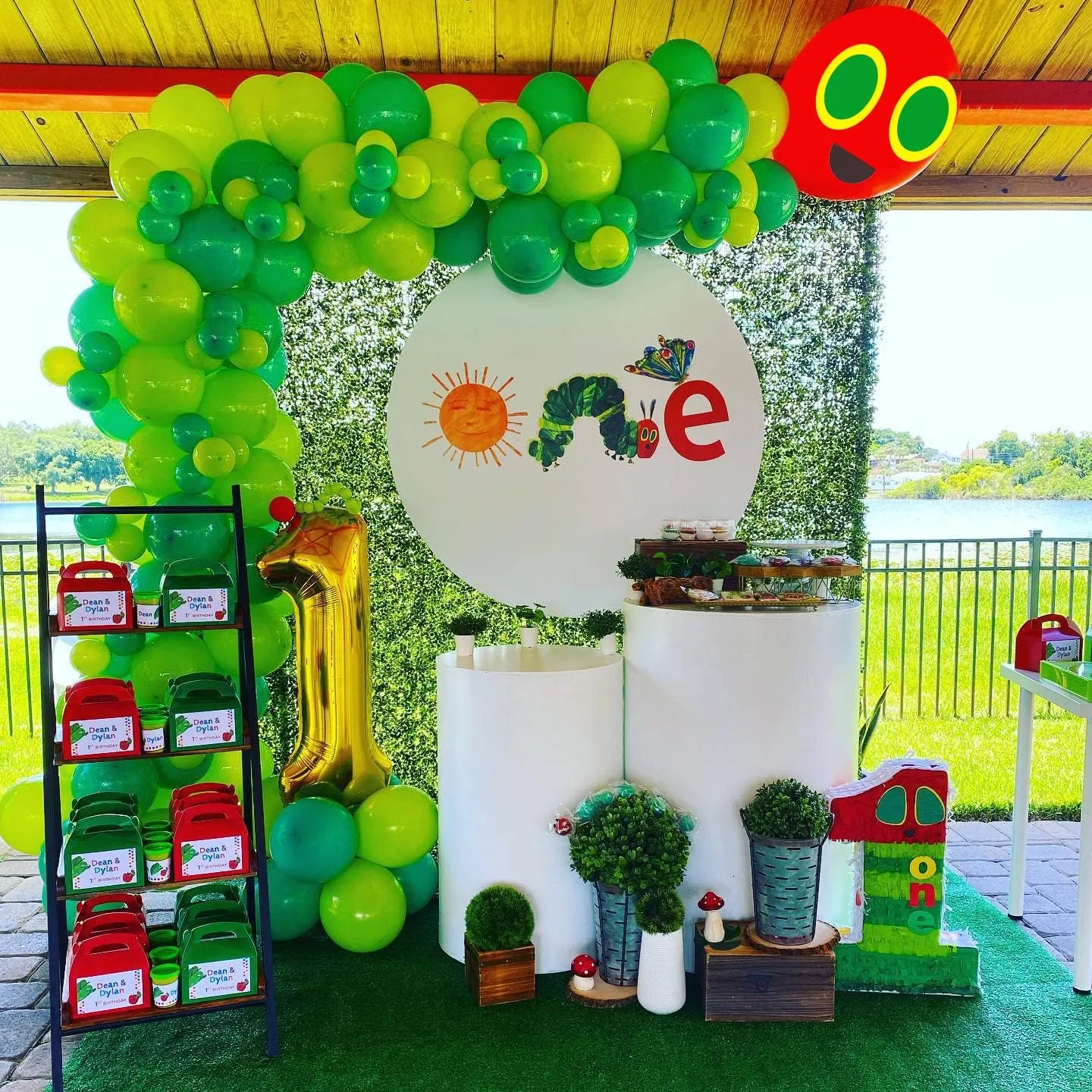 DIY 141pcs Green Caterpillar Balloon Garland Kit For First Birthday Baby Shower Kids Hungry Caterpillar Themed Party Decoration (Green)
