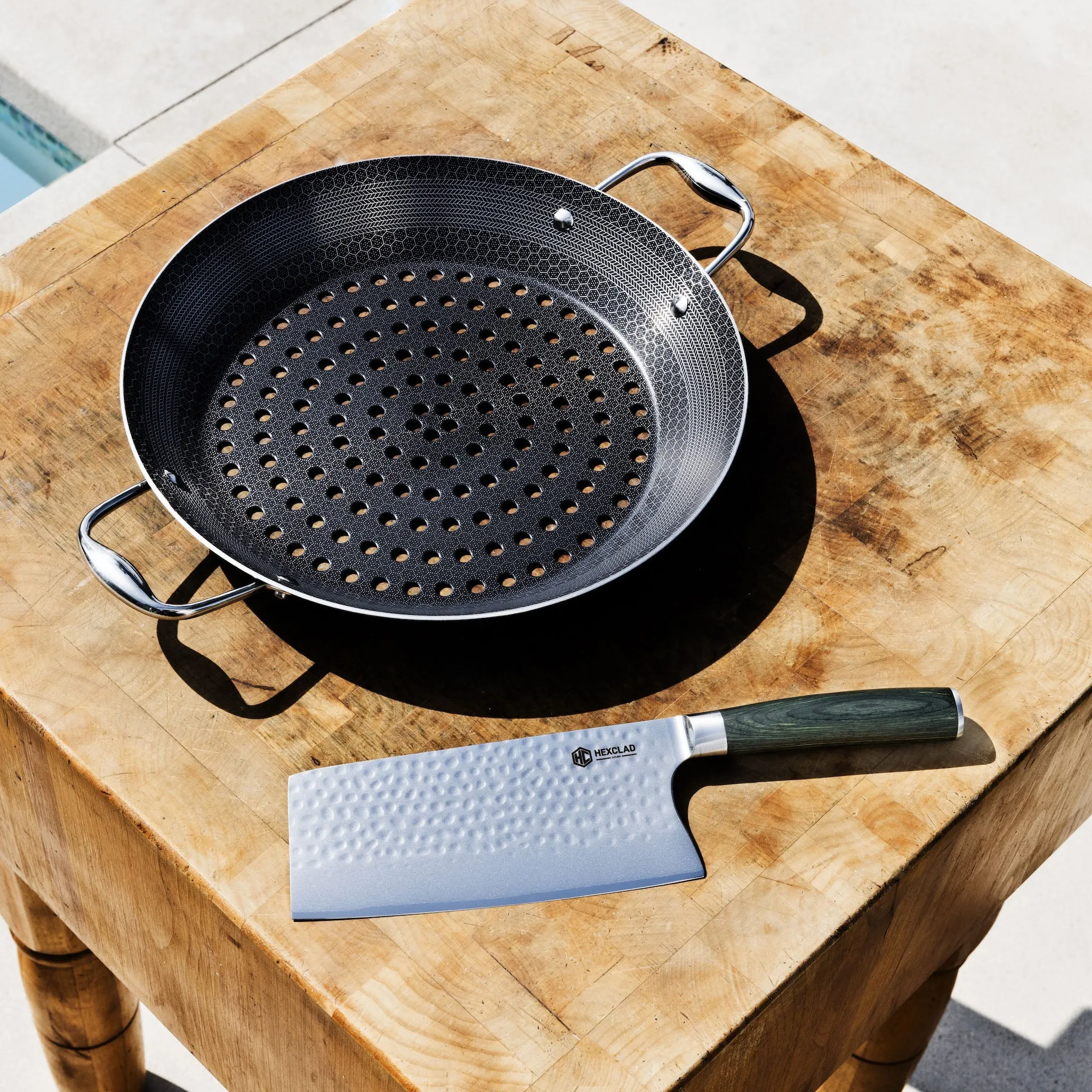 HexClad BBQ Grill Pan   Meat Cleaver Bundle