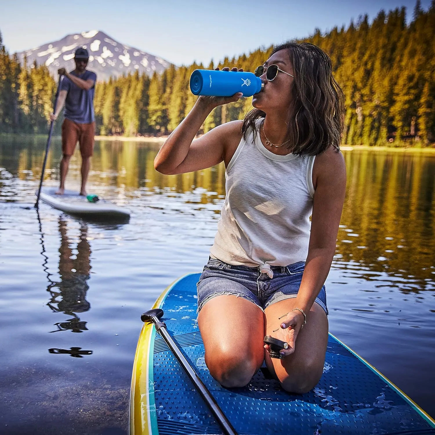 Hydro Flask Water Bottle 621 ml (21 oz), Refill For Good Edition, Stainless Steel & Vacuum Insulated, Standard Mouth with Leak Proof Flex Cap, Geyser