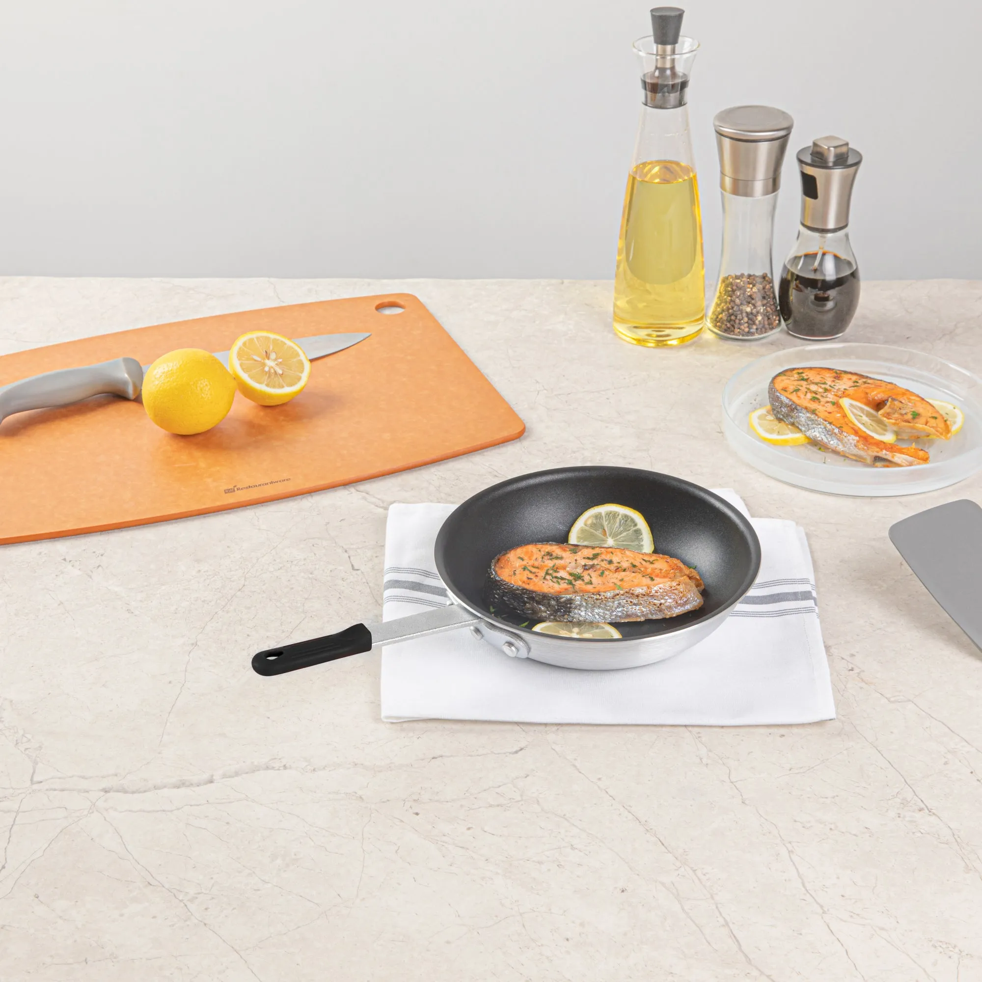 Met Lux 1 Aluminum 9" Non-Stick Fry Pan and 1 Black Silicone Pan Handle Sleeve