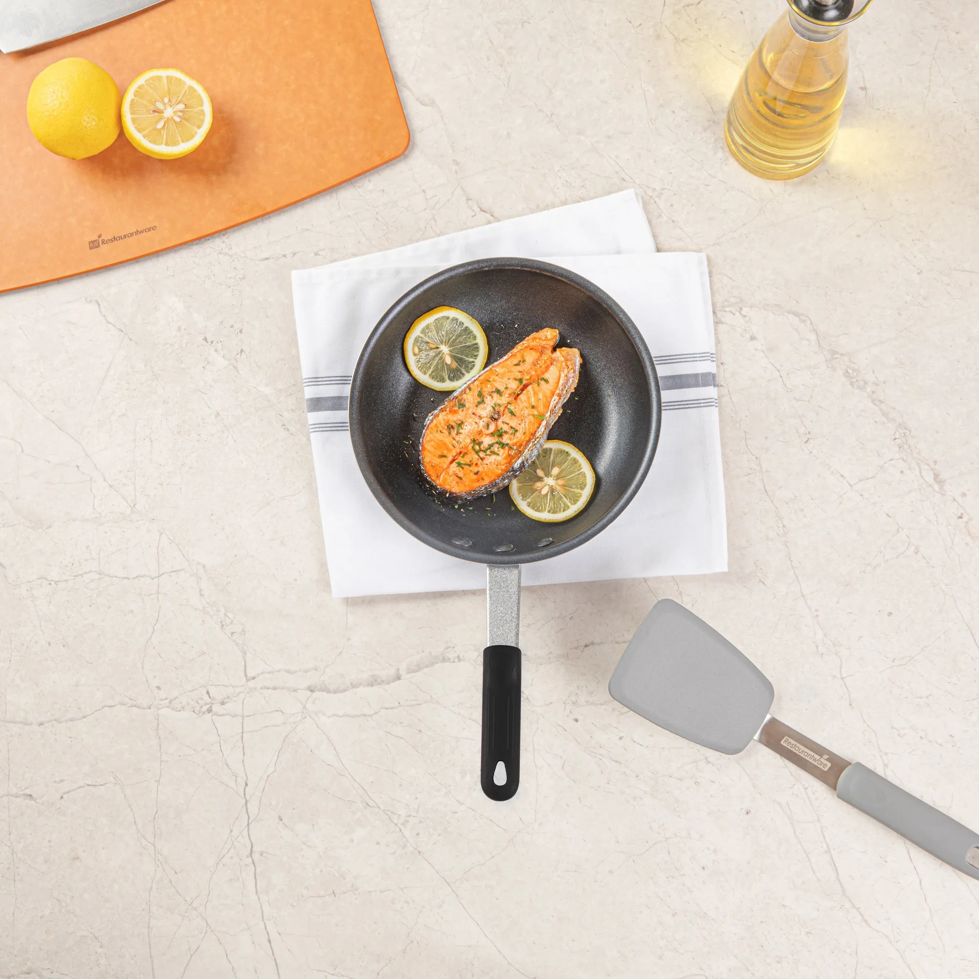 Met Lux 1 Aluminum 9" Non-Stick Fry Pan and 1 Black Silicone Pan Handle Sleeve