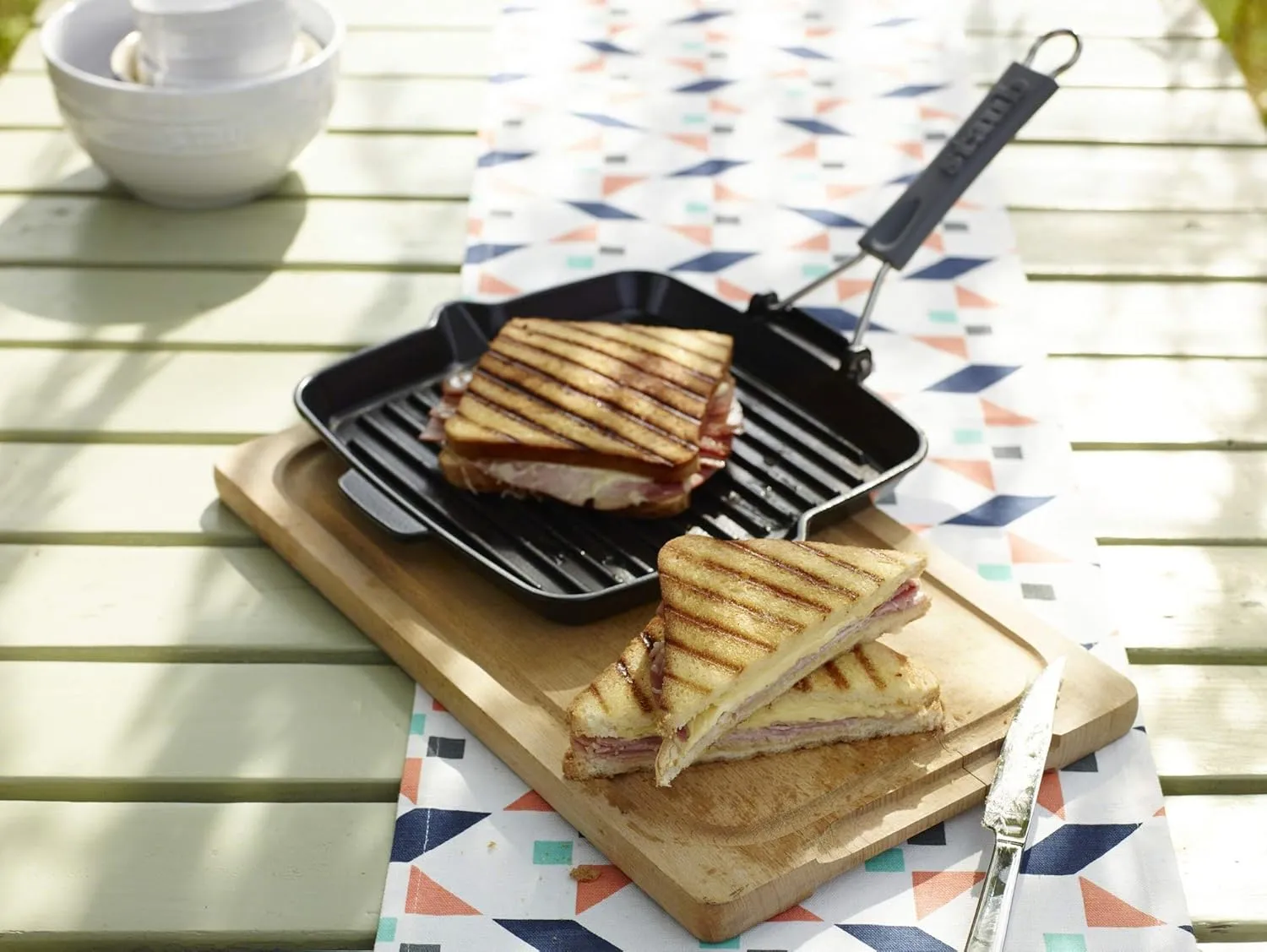 Staub Cast Iron 9.5" Square Folding Grill - Matte Black, Made in France