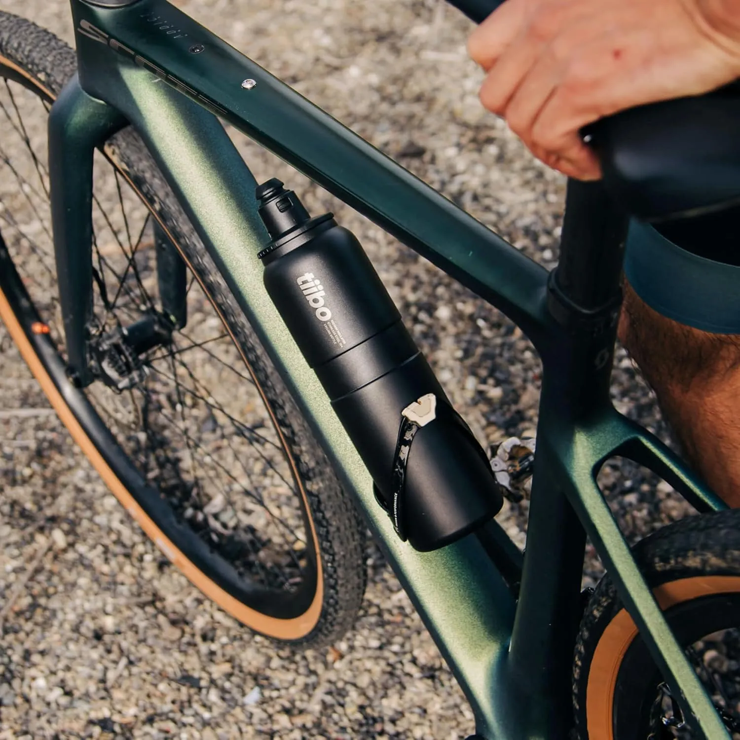 tiibo Vacuum Insulated Stainless Steel Bike Water Bottle, Double Wall, No-Squeeze, Fast Flow Sport Nozzle, Designed for Cycling, Biking, Fitness & Sports, Fits Most Bike Cages (Black, 23OZ)