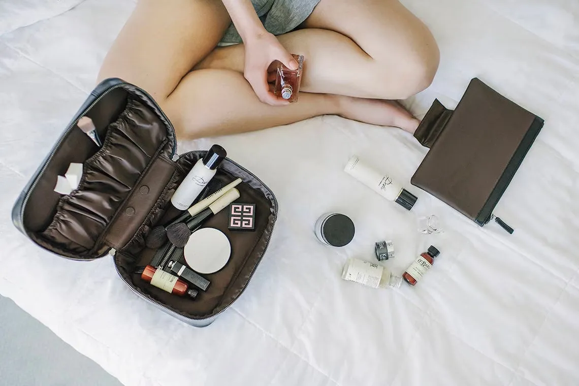 Women's Leather Toiletry Bag - Cute Makeup Case - Cosmetic case - Travel Accessory - Personal care bag - Dopp Kit - Utility bag