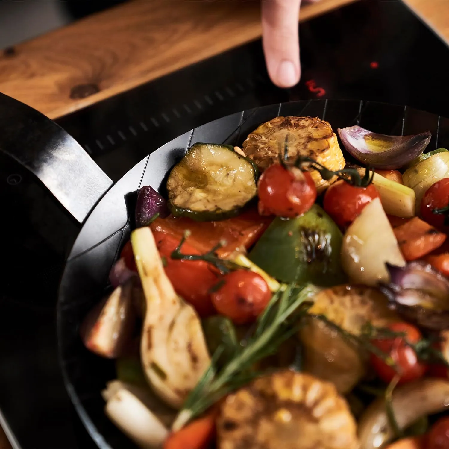 ZWILLING Forged 11-inch Carbon Steel Fry Pan 1, Silver